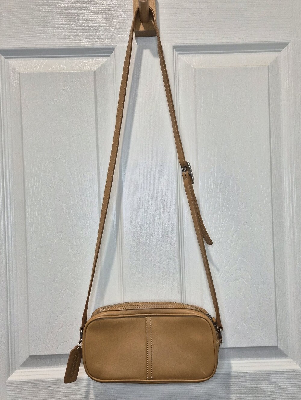 Coach Legacy West Tan Leather Camera Crossbody Bag, Glove-Tanned, Style 9589 - Picture 5 of 14